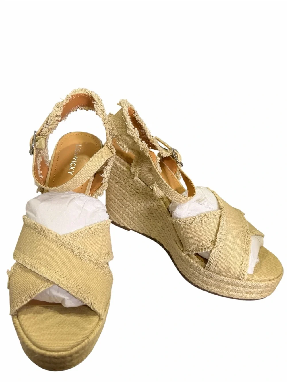 Lisa & Vicky lightweight platform